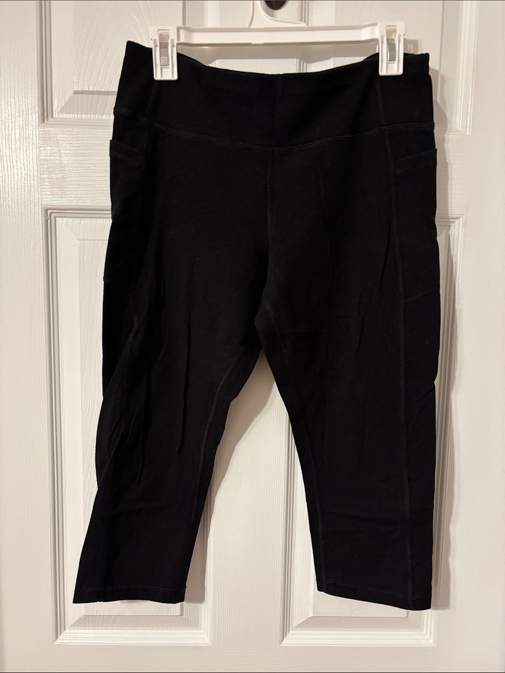 Athletic Works Black Capri Leggings